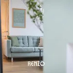 Cosy And Inviting 3-Bed Home In Derby By Renzo, Sleeps 6, Perfect For Contractors!