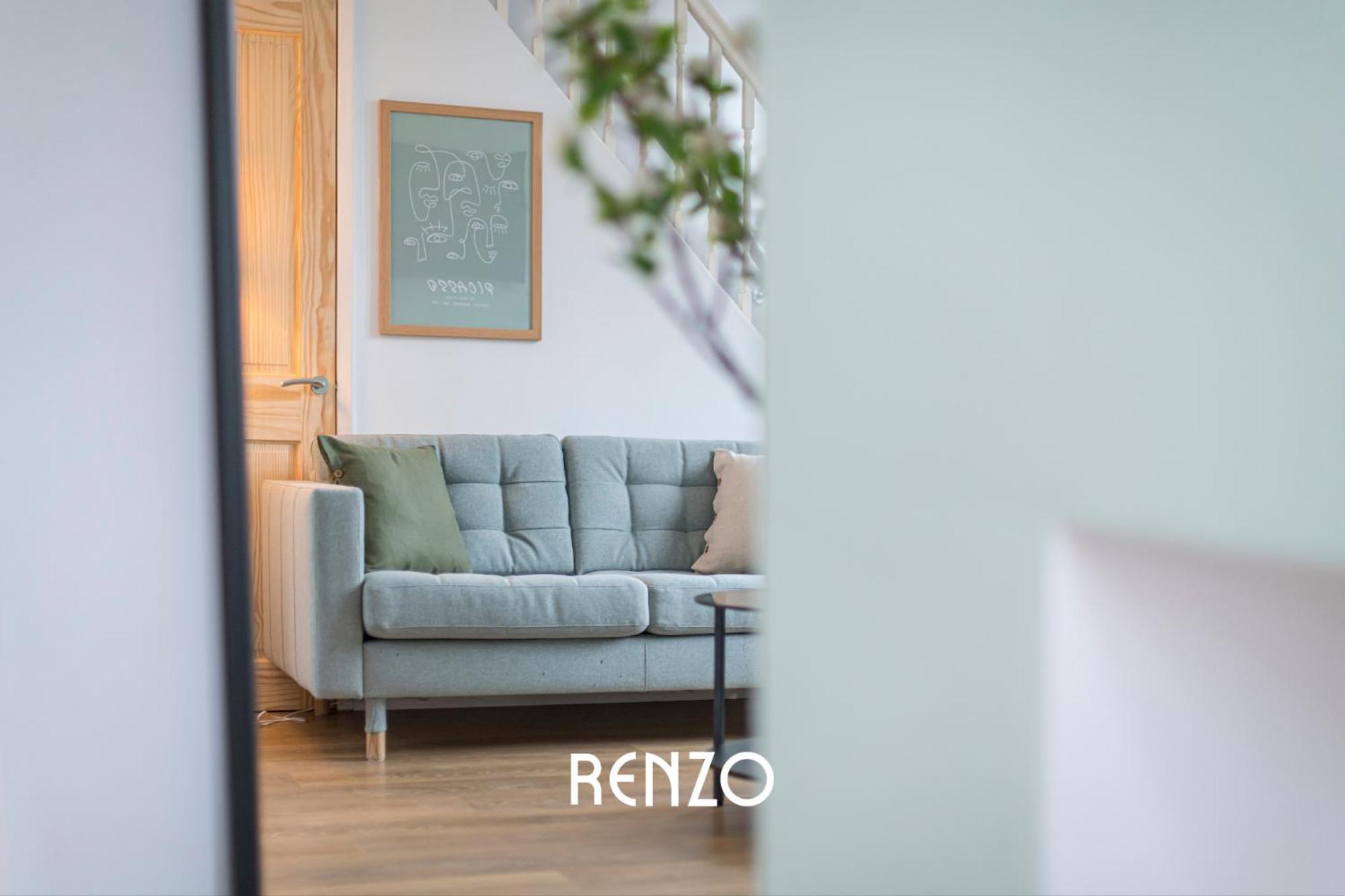 Apartment Cosy And Inviting 3-bed In By Renzo, Sleeps 6, Perfect For Contractors! *