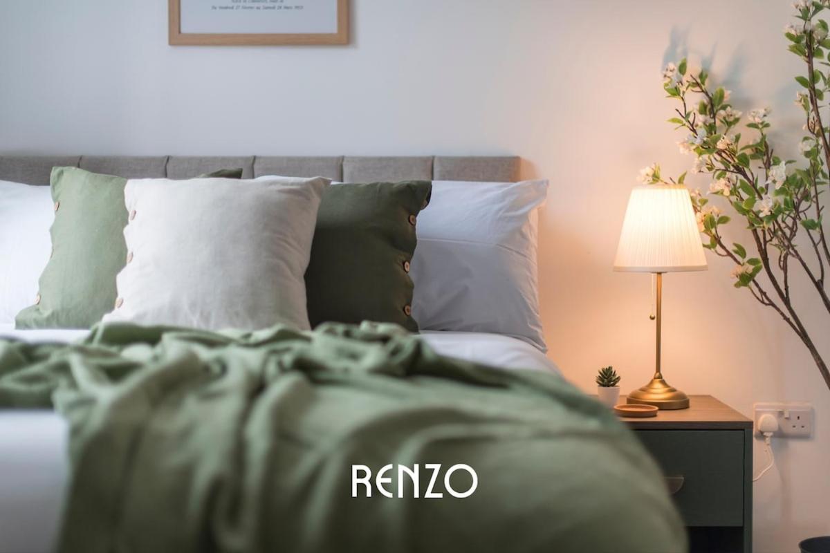 Cosy And Inviting 3-bed In By Renzo, Sleeps 6, Perfect For Contractors! * Derby