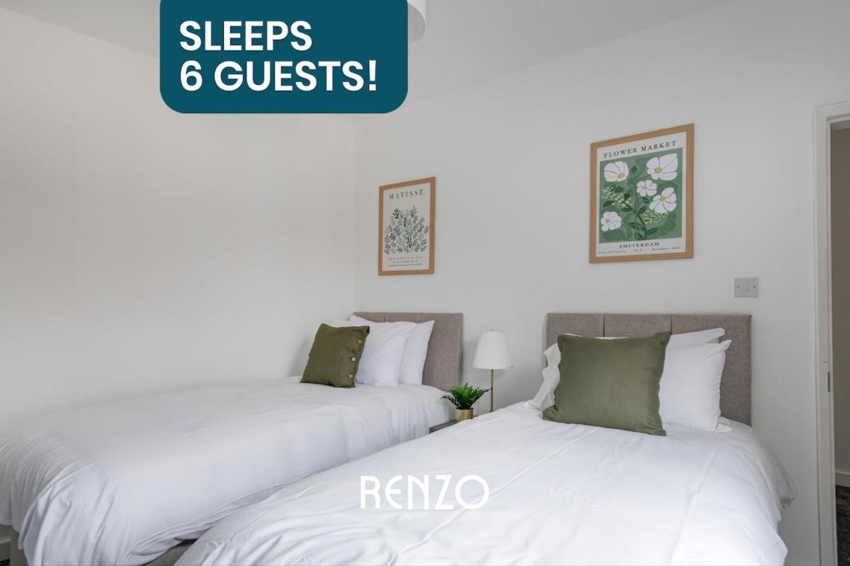 Cosy And Inviting 3-bed In By Renzo, Sleeps 6, Perfect For Contractors! Apartment